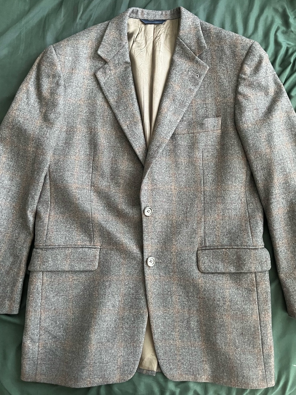 BURBERRY Men's Wool/Cashmere Grey Two Button Blazer 39 R with FLAW - Picture 2 of 15